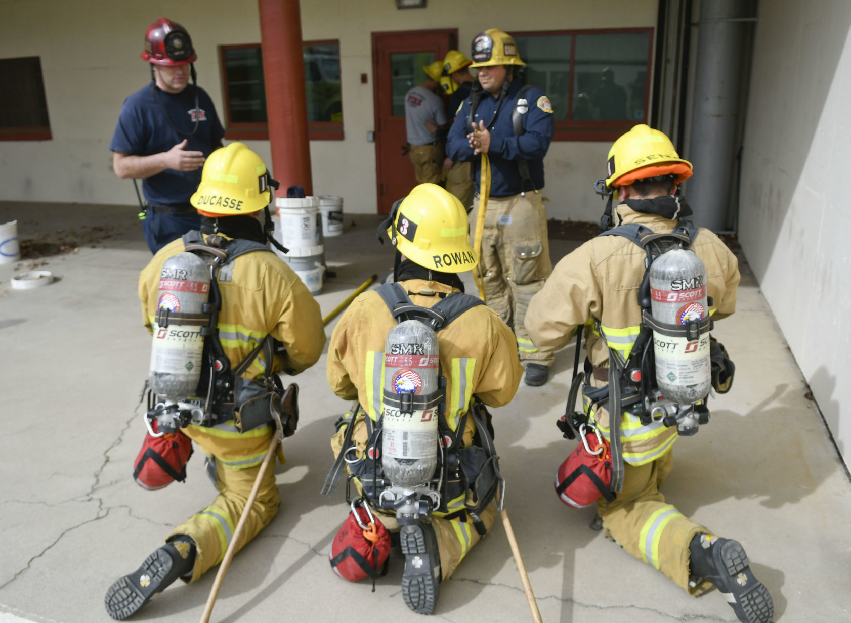 022720 SM firefighter training 03.jpg